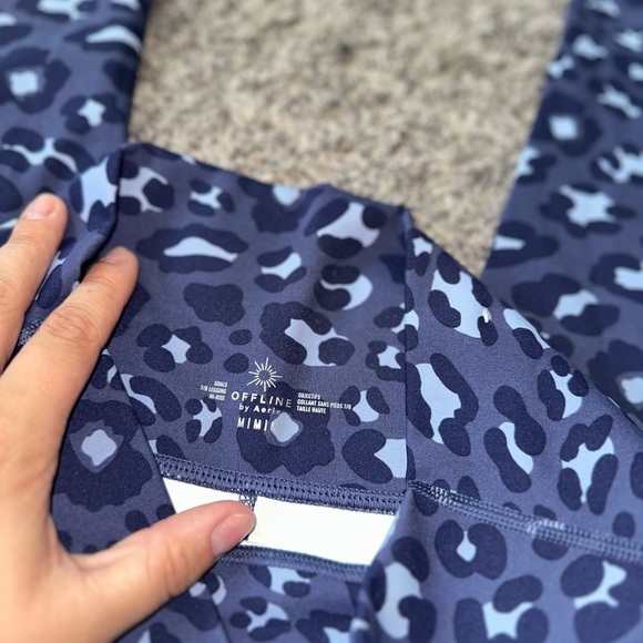 Women’s Offline by Aerie Blue Camo Print High Rise Waisted 7/8 Leggings Size M - Picture 3 of 8